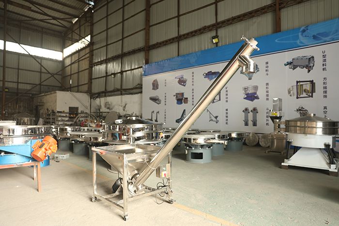 高卓螺旋輸送機：密閉輸送利器，適配多行業(yè)轉(zhuǎn)運